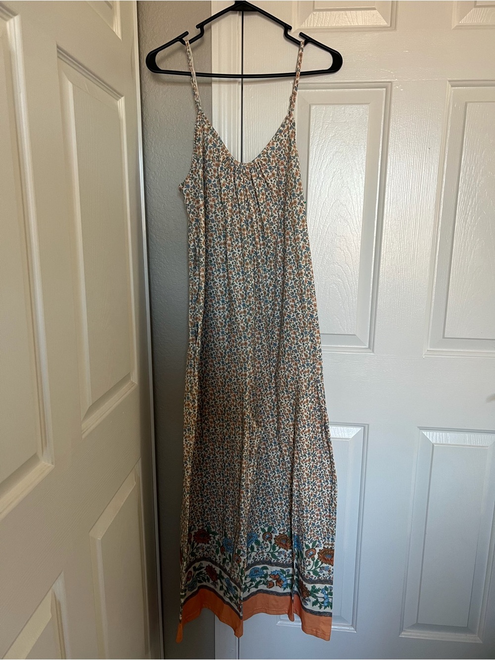Floral Print Spaghetti Strap romper in Cream and Blue